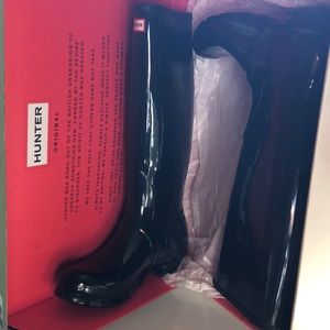 Glossy black Hunter boots size 9